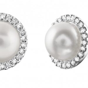 The World’s Most Famous Piece of Pearl Jewelry