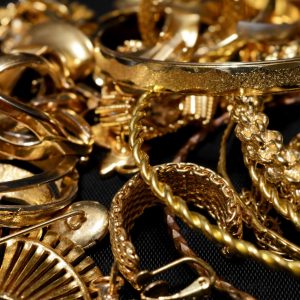 How to Sell Your Gold for Holiday Cash